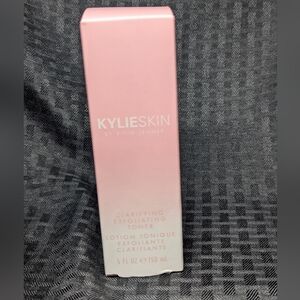 Kylie Cosmetics Skin Clarifying Exfoliating Toner.